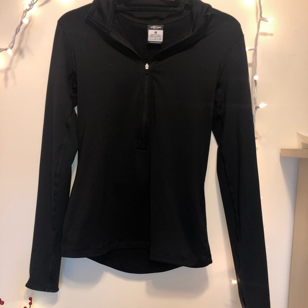Nike Long sleeve activewear shirt